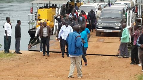 FDC Presidential Candidate, Kizza Besigye  starts on his campaigns in Busoga region. He is seen here disembarking  on 